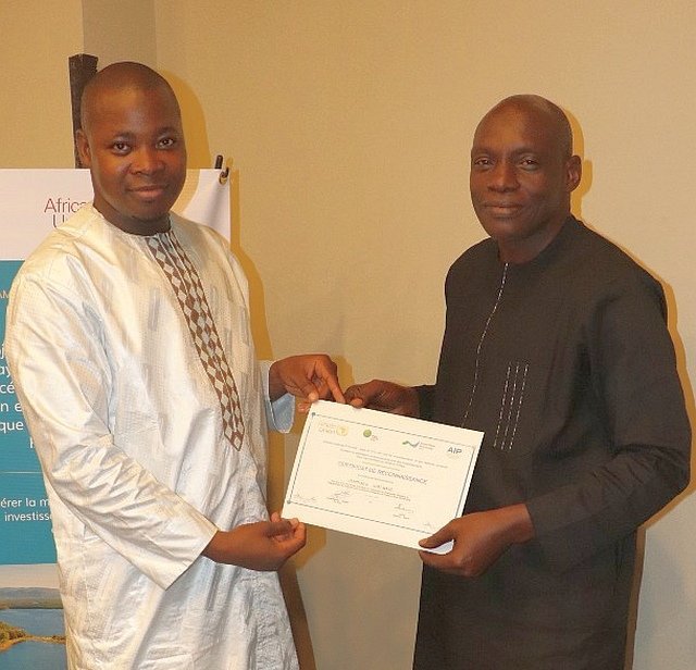 Remise certificat Amidou Waigalo