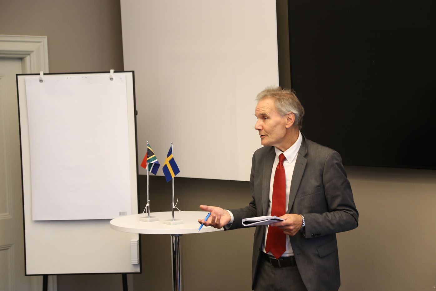 Erik Korsgren speaking